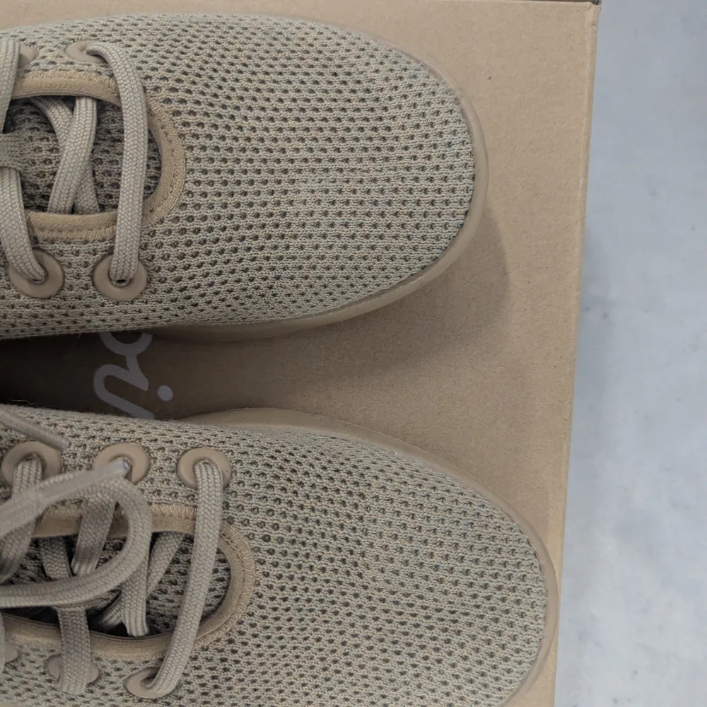 Allbirds Men's Tan Sneakers - Picture 3 of 5